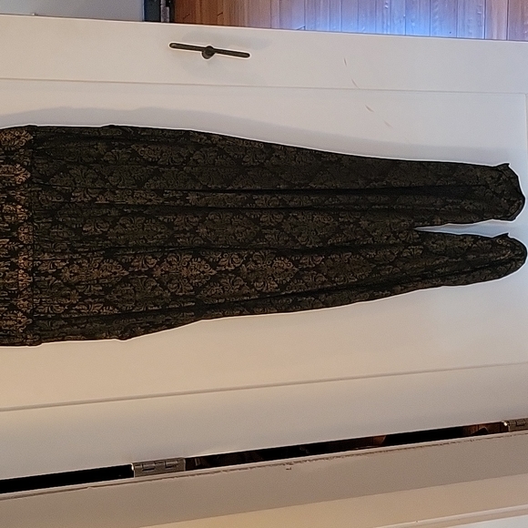 Old Navy Black & Gold Sleeveless Jumpsuit sz M - Picture 5 of 5